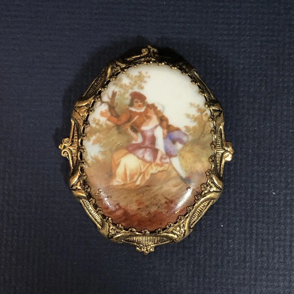 Vintage Oval Dress Clip Renaissance Couple Man Woman Brass Color Retro